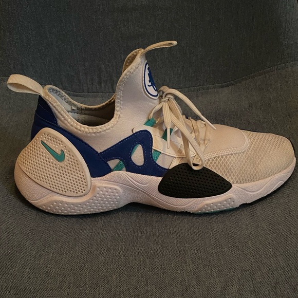 Nike Huarache Edge, worn a couple times but no damaged done to them - Picture 3 of 3